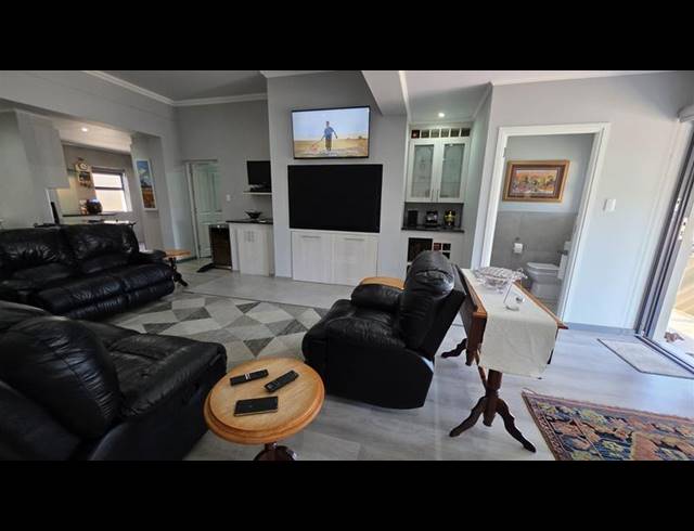 3 BEDROOM HOUSE FOR SALE IN REEBOK